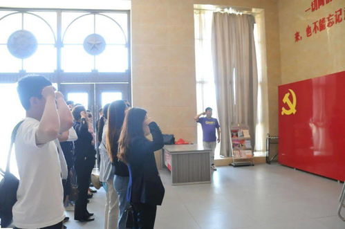 團(tuán)市委 市青聯(lián)開(kāi)展 青春同心 永跟黨走 紅色尋訪黨史教育專(zhuān)題學(xué)習(xí)暨 六一 青少年關(guān)愛(ài)活動(dòng)